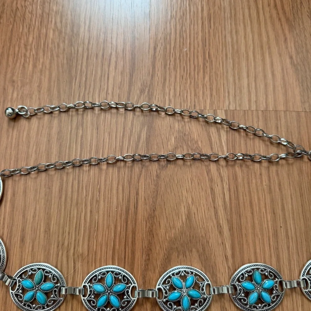 The Unbranded Brand silver tone